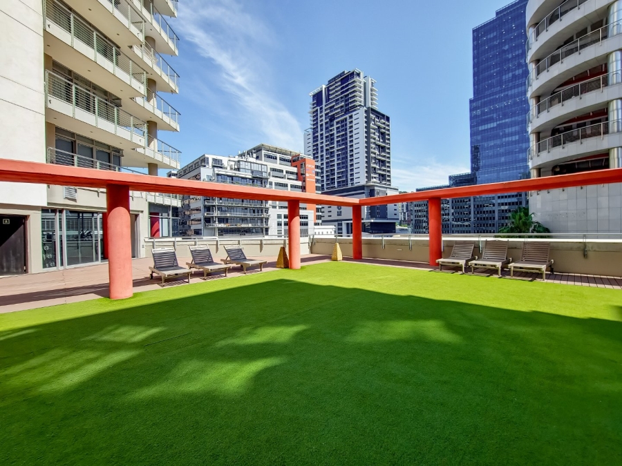 2 Bedroom Property for Sale in Cape Town City Centre Western Cape